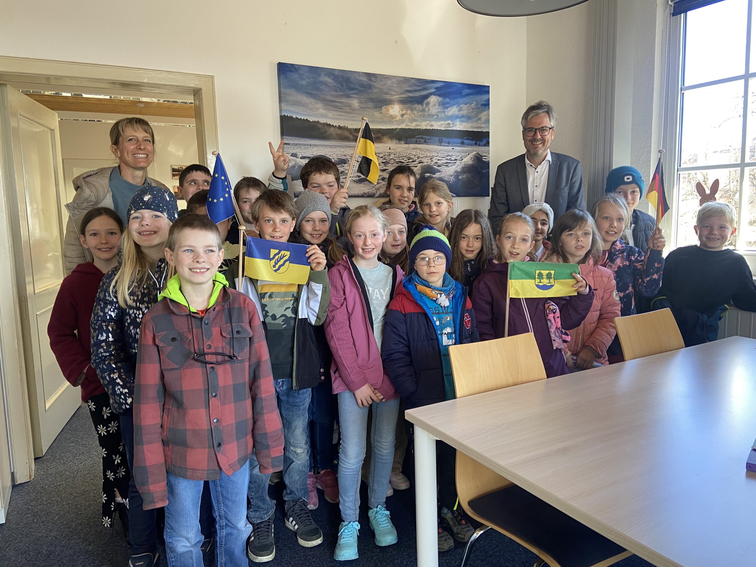 Klassenfoto mit Herrn Bürgermeister Clauss