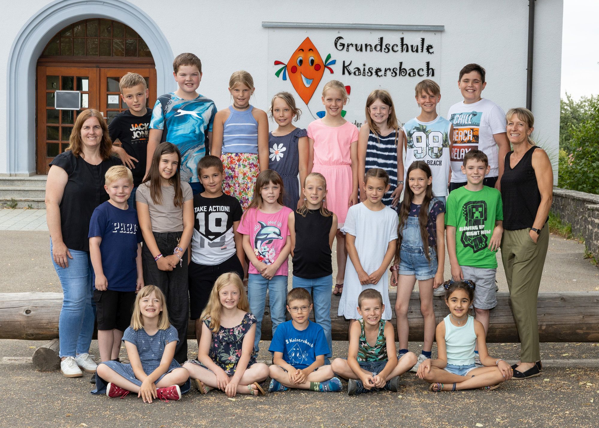 Klassenfoto der Klasse 3 im Schuljahr 2024/25